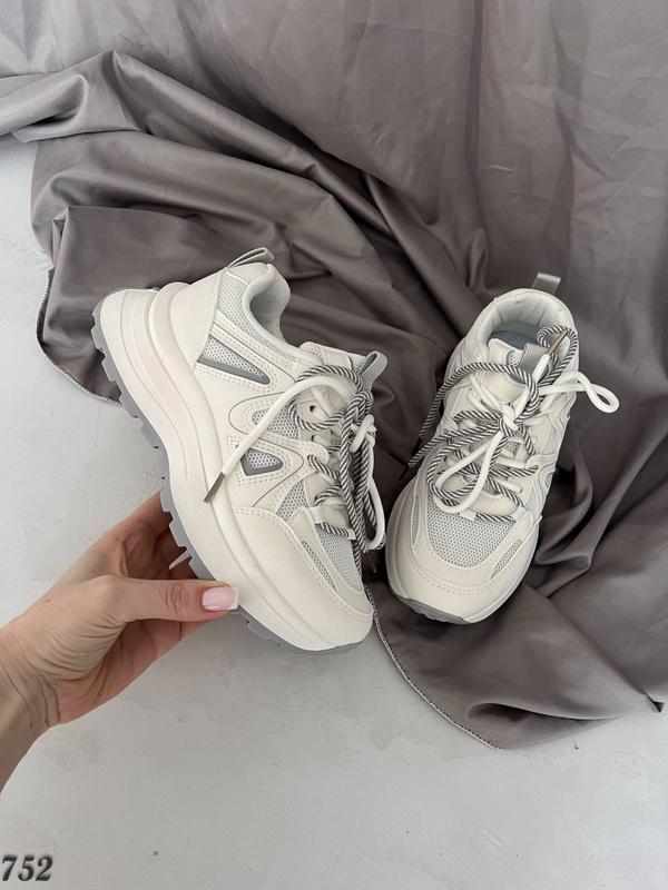 Sneakers grosse deals