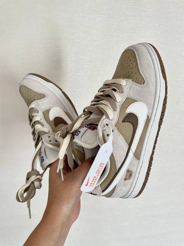 Кроссовки nike sb dunk low se 85 double swosh grey/khaki bear