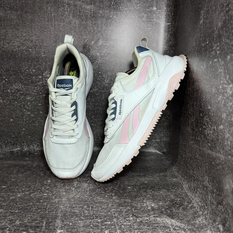 Кроссовки женские reebok classic — цена 790 грн в каталоге Кроссовки ...