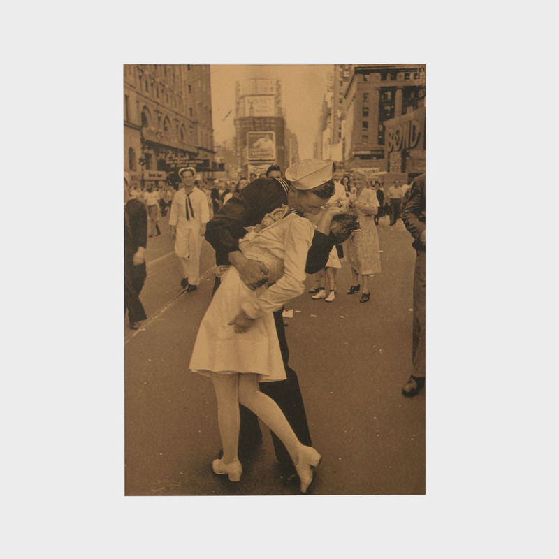 Кто изображен на фотографии «Поцелуй на Таймс-сквер?»