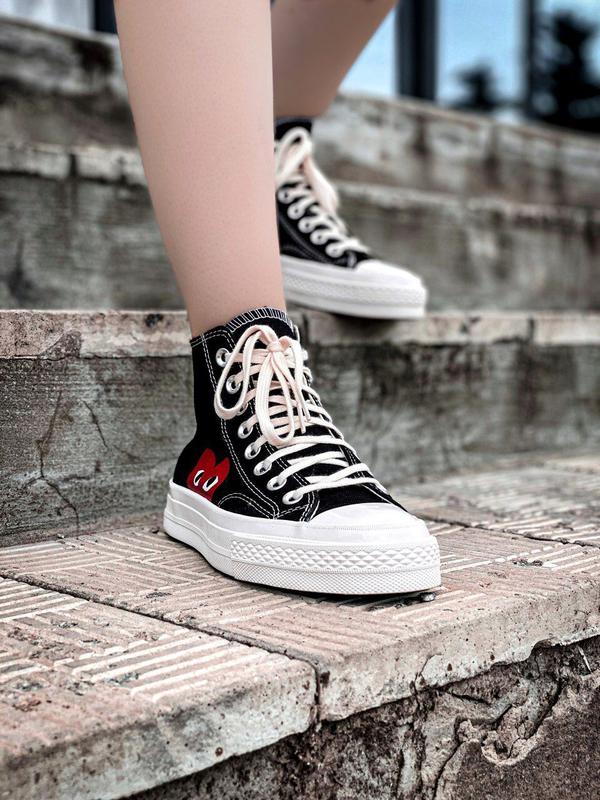 Converse love 1699