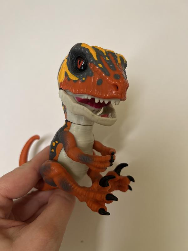 Wowwee fingerlings tracker baby dinosaur untamed raptor interactive 320 150486172