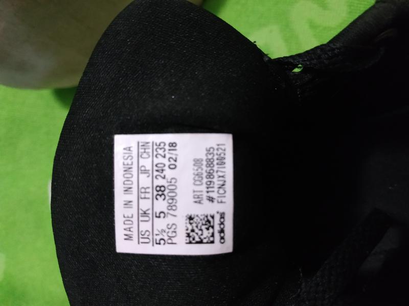 Кроссовки adidas — цена 430 грн в каталоге Кроссовки ✓ Купить товары для  детей по доступной цене на Шафе | Украина #46199005