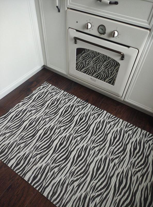 Дорожка на метраж зебра для ванной кухни коридора — цена 240 грн в ...