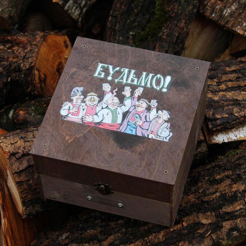 Автобармен, наливатор алкогольний на 4 чарки з гравіюванням (уф друк ...