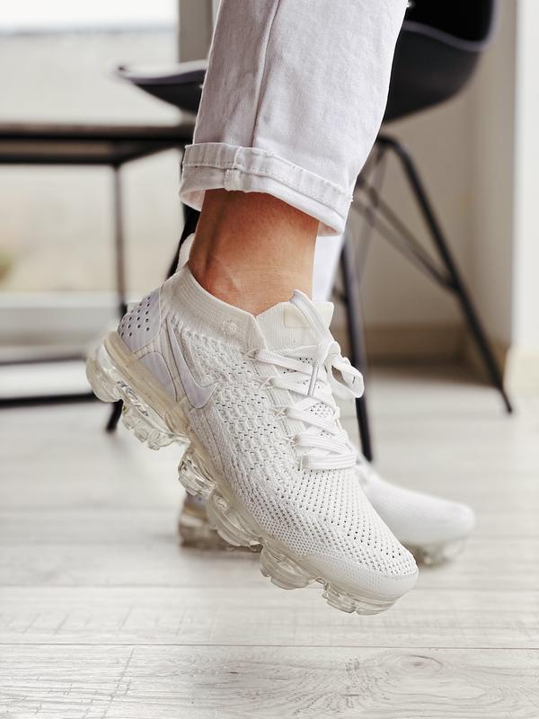 White vast grey vapormax hotsell