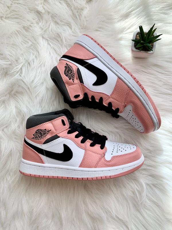 Nike air jordan retro hot sale pink