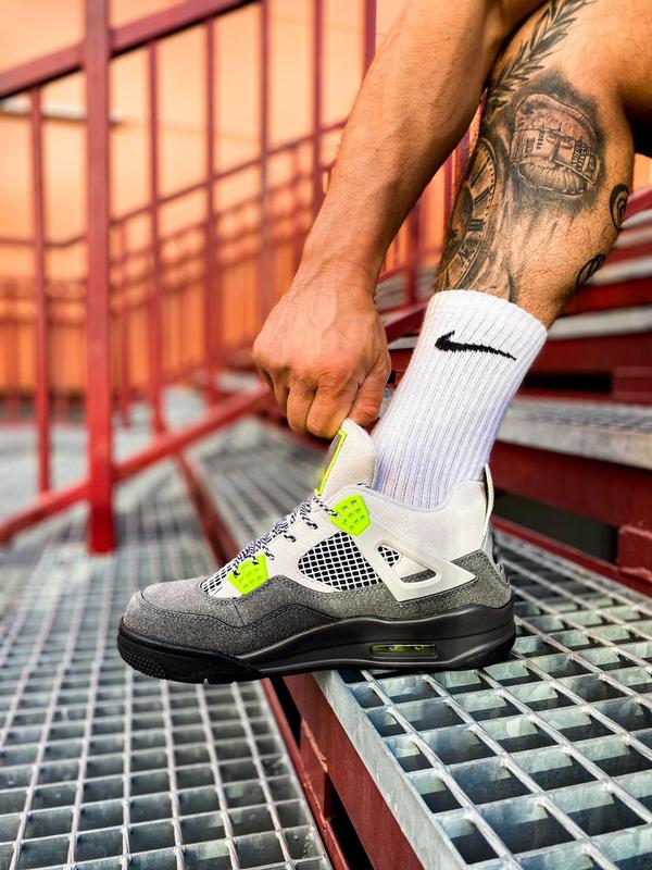 Nike in tela sales