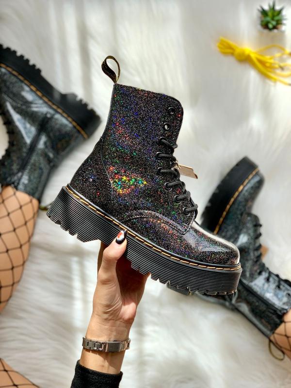 Dr martens galaxy online
