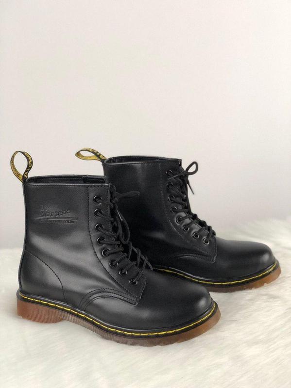 dr martens 146