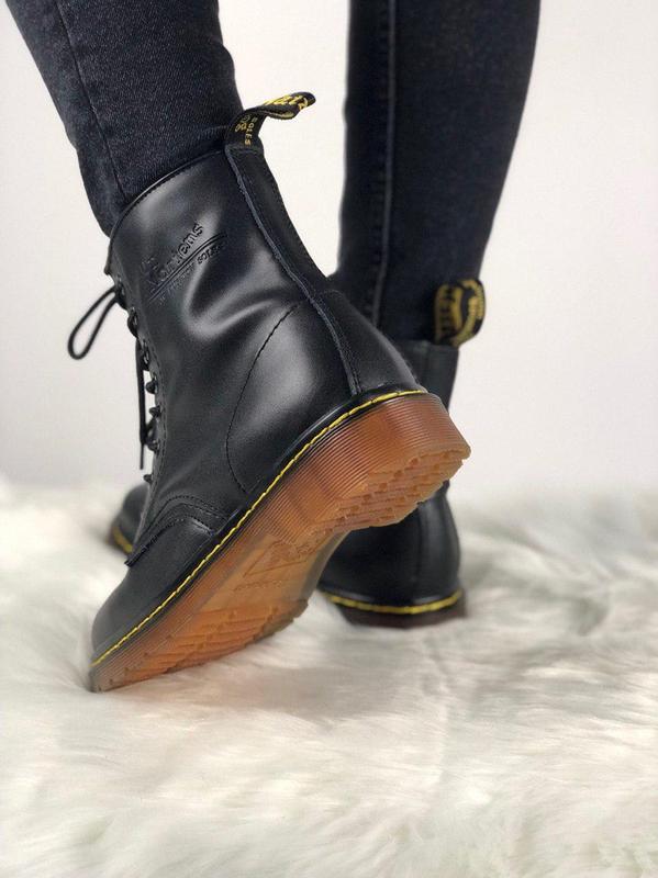dr martens 146