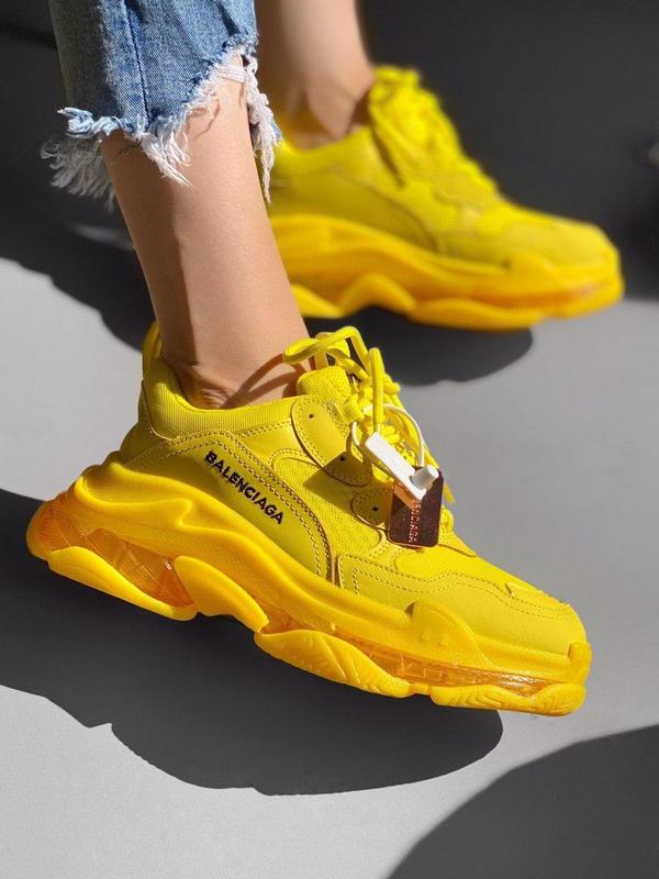 Yellow balenciaga store triple s