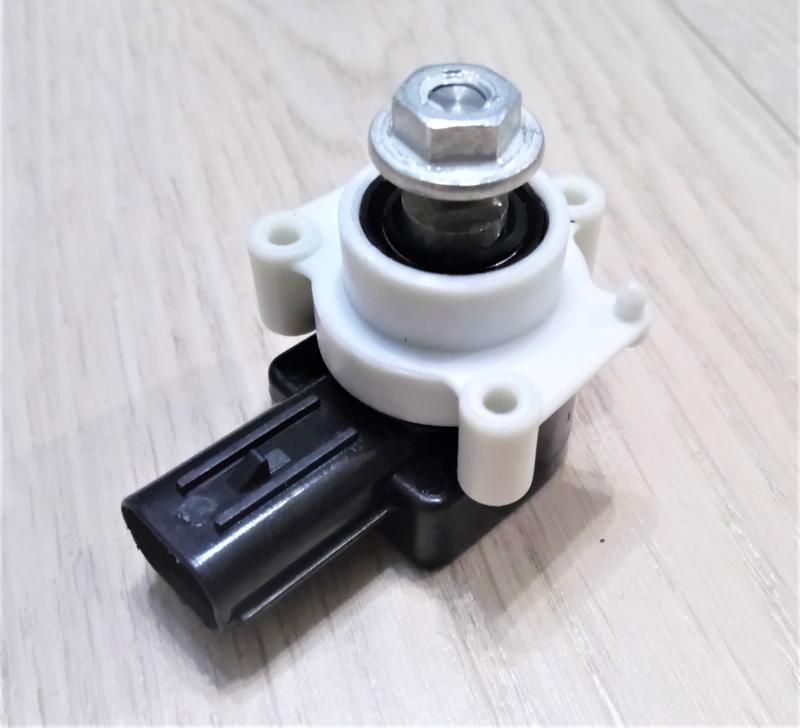 Датчик положення кузова subaru forester sj задній 84031-sg000 — цена ...