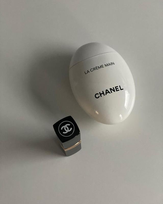 Крем шанель помада chanel — цена 1600 грн в каталоге Бальзамы для губ ...