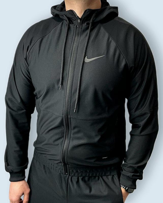 Мужской спортивный костюм nike — цена 2795 грн в каталоге Спортивные ...