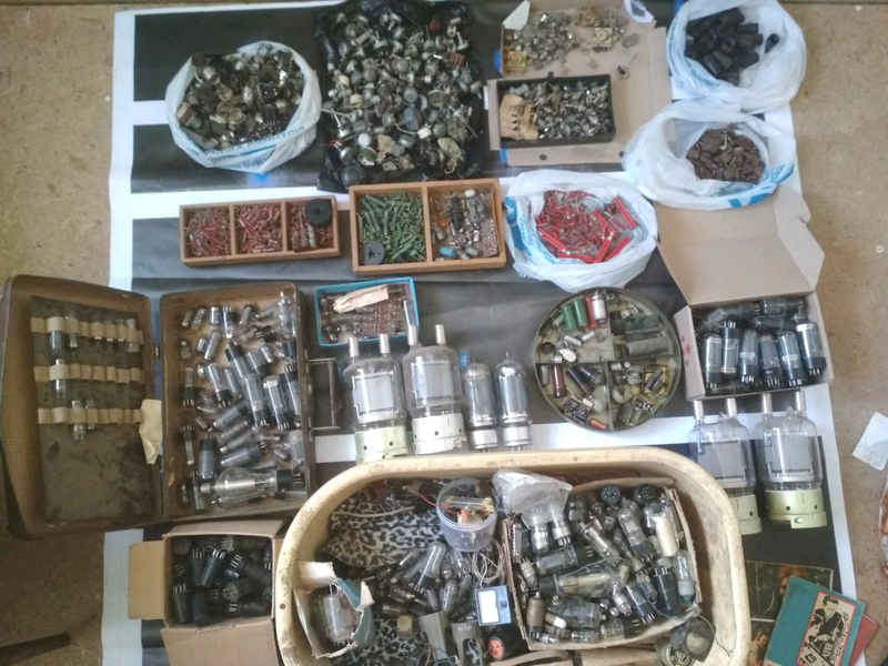 Радіодеталі , лампи. срср — ціна 999 грн у каталозі Кнопки керування ...