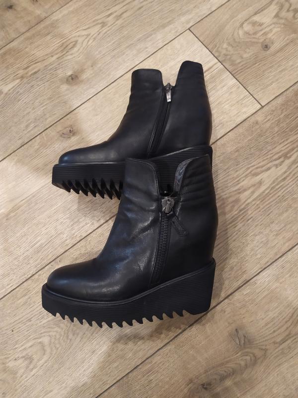 Laura bellariva ankle boots deals
