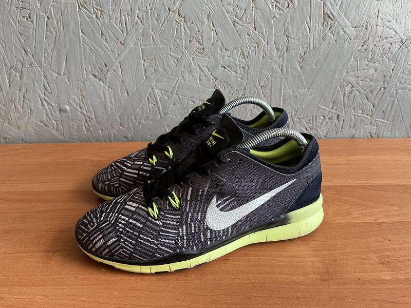 Nike free tr 5 best sale