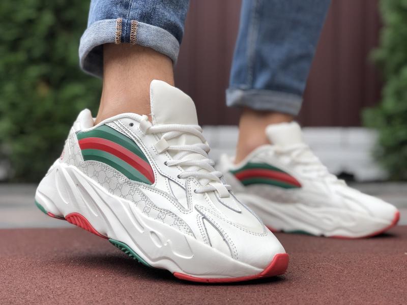 Vyčistit podlahu Paradox PŘED NAŠÍM LETOPOČTEM. adidas yeezy 700 x gucci  milovat Kapitáne Brie G