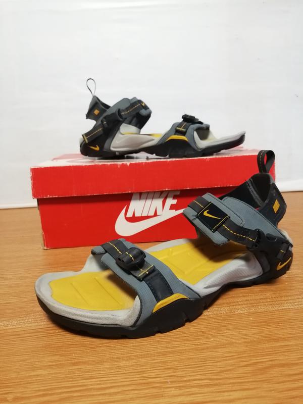 Сандалии, босоножки nike acg — цена 1650 грн в каталоге Сандалии Купить ...