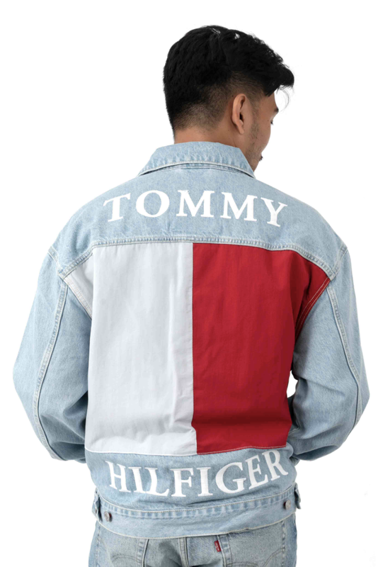 Джинсовая куртка tommy hilfiger — цена 4799 грн в каталоге Куртки ✓ Купить  мужские вещи по доступной цене на Шафе | Украина #49343067