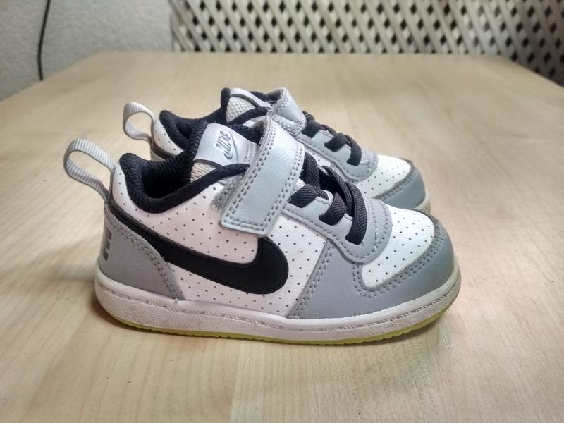 nike 870029 104