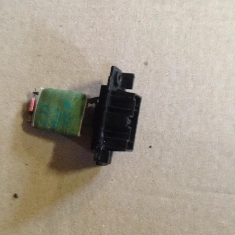 Резистор регулятор оборотів вентилятора грубки opel corsa 1324824 ...