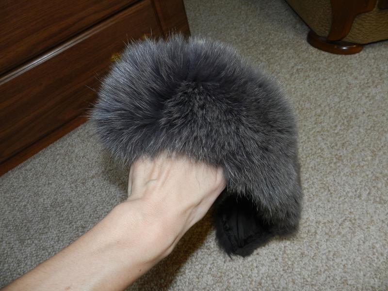 Меховая фабрика lady fox. Мех песца на капюшон. Меховая опушка на капюшон. Искусственная опушка на капюшон. Искусственная опушка на капюшон.