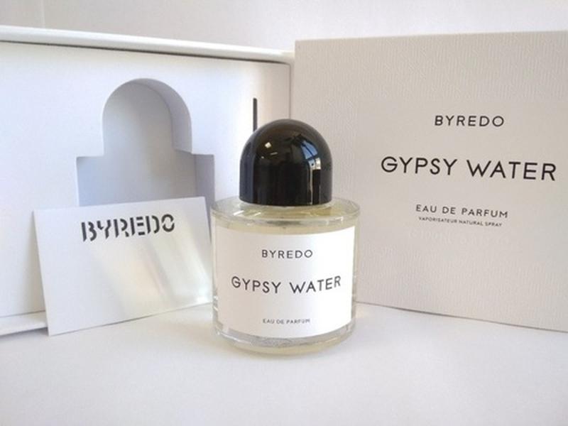 Byredo gypsy water описание. Духи Буредо Gypsy Water. Парфюмерная вода Byredo Gypsy Water EDP унисекс, 50 мл. Байредо Джипси Ватер. Byredo Gypsy Water 65 мл духи тестер синие.