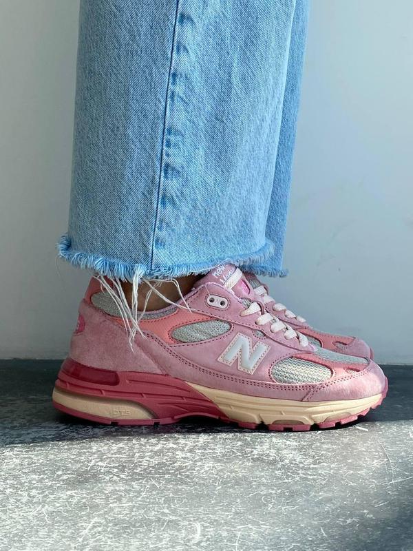 159569967 New balance 993 pink 2750 Blue Groove trifft die Logos auf diesem New Balance 550