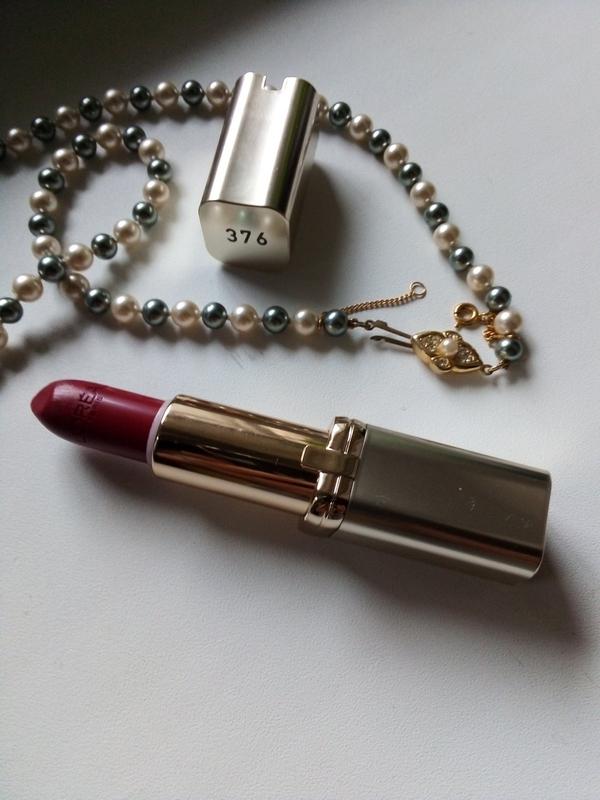 Помада французский оригинал l'oreal — цена 50 грн в каталоге Помада для ...