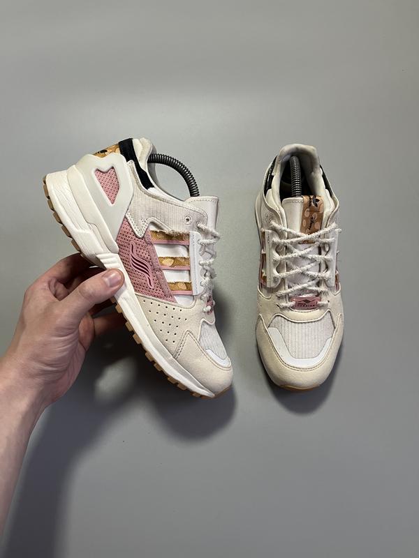 Disney - koha Взуття adidas Originals Disney Zx 8000 Wmn - коричневий