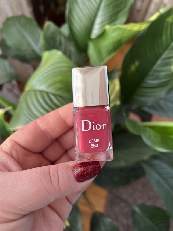 Лак для ногтей диор dior vernis — цена 380 грн в каталоге Лаки для