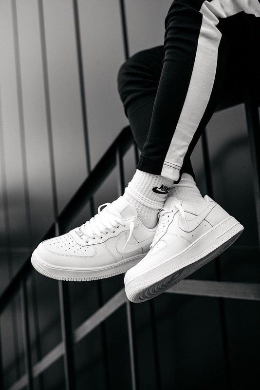 White nike air force 1 07 hotsell