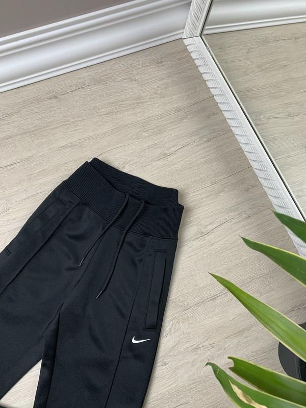 Nike dri fit найк женские штаны клёш лосины спортивные оригинал фитнес спорт чёрные — цена 899 грн в каталоге Спортивные штаны ✓ Купить женские вещи по цене на Шафе | Украина #51819425