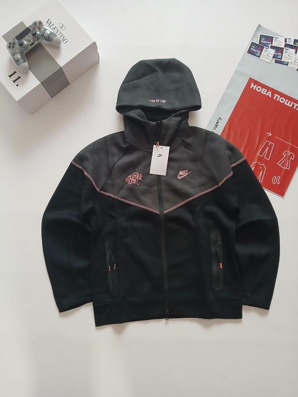 Зіпка nike tech fleece x ceentral cee syna world — цена 1599 грн в