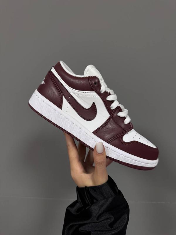Кроссовки nike air jordan retro 1 low burgundy / white premium