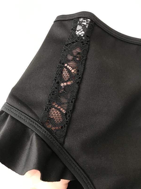 Shikarnyj Kupalnik S Utyazhkoj S M C D F H Asos Angliya Original Asos Cena 1650 Grn Kupit Po Dostupnoj Cene Ukraina Shafa
