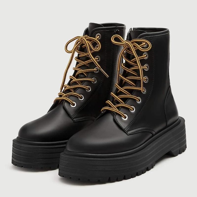 Pull and shop bear dr martens