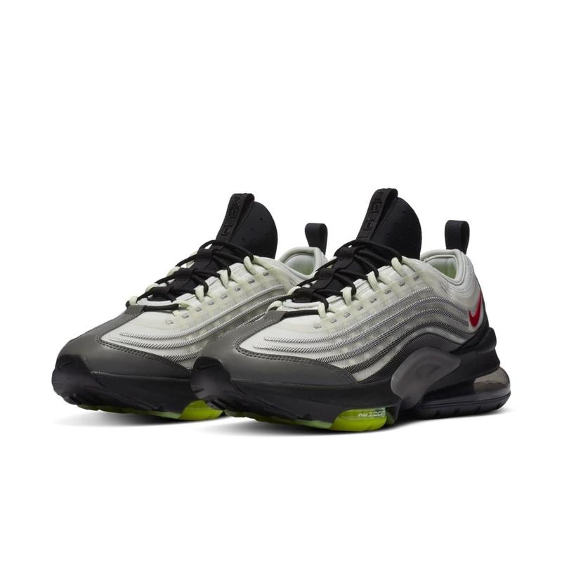 zm950 footlocker