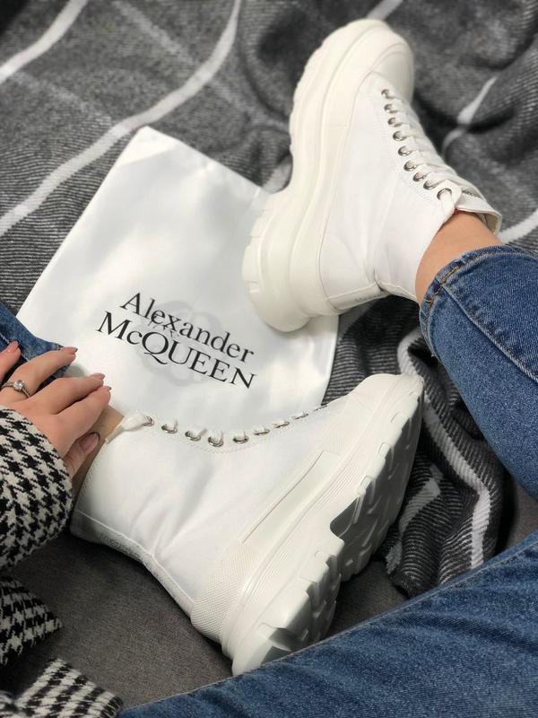 Alexander mcqueen total white sales