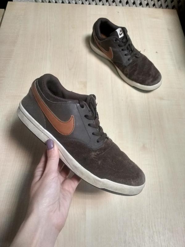 Nike sb focus sale