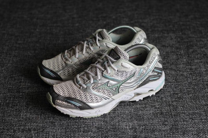 mizuno wave alchemy 8 white
