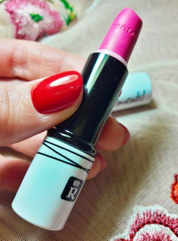 Помада relouis complimenti lipstick тон 02 — цена 30 грн в каталоге ...