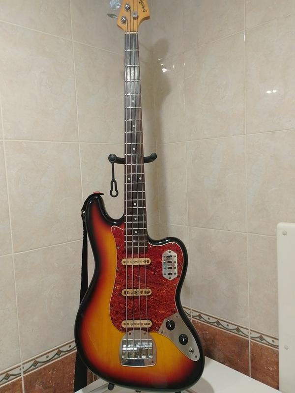 Бас гітара grass roots от esp navigator jaguar bass gt64b iv