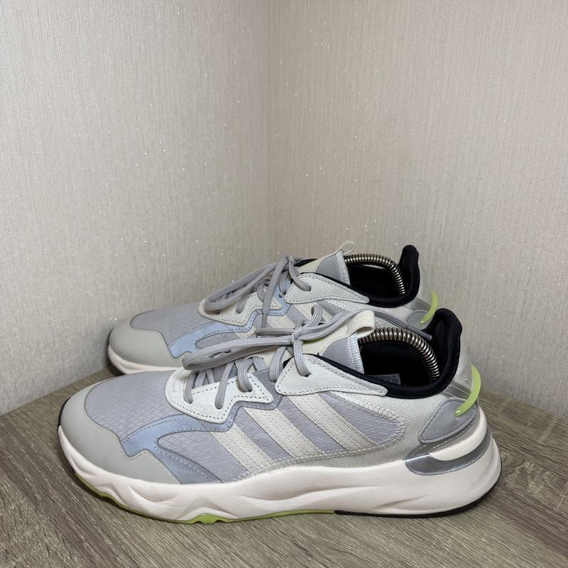 Кроссовки adidas futureflow — цена 1400 грн в каталоге Кроссовки