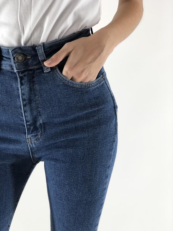 Базовые синие джинсы скинни it's basic, замеры в объявлении — цена 590 грн  в каталоге Джинсы ✓ Купить женские вещи по доступной цене на Шафе | Украина  #53976760