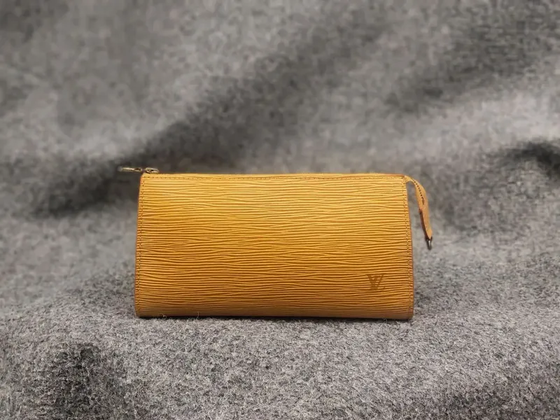 Louis vuitton vintage изна epi pochette женская сумка кросс-боди