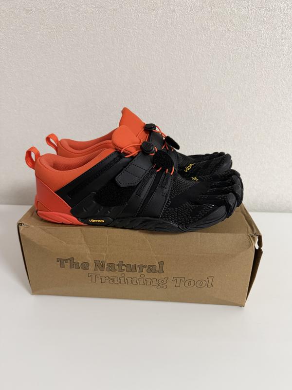 Vibram fivefingers v-train 2.0 black red 45(29cm) — купить в