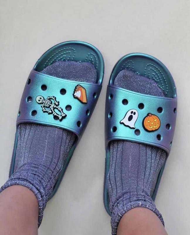 Перламутровые шлепки крокс crocs iridescent, — цена 1200 грн в каталоге ...